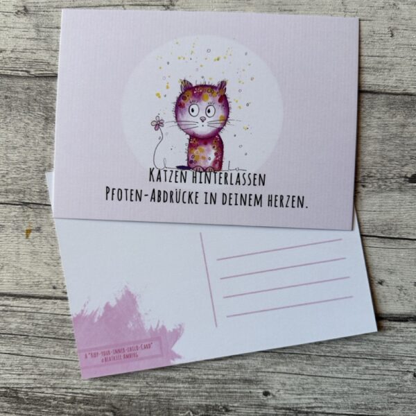 Postkarte "Katzen hinterlassen Pfoten-Abdrücke in deinem Herzen.